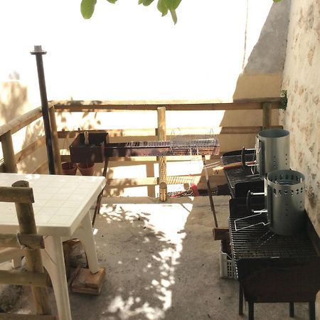 Da Sciuri Case Vacanza Barisciano Bagian luar foto