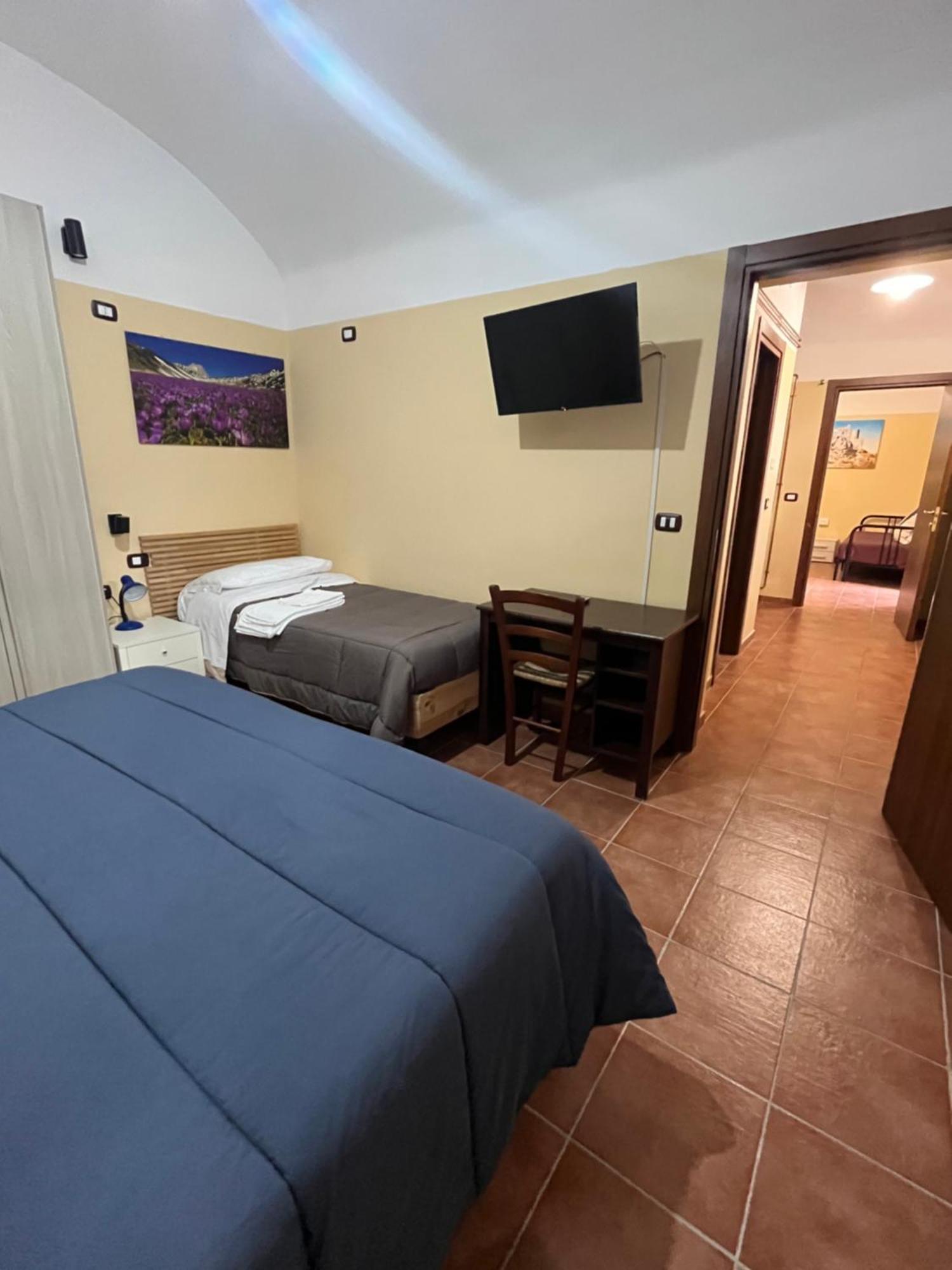Da Sciuri Case Vacanza Barisciano Bagian luar foto