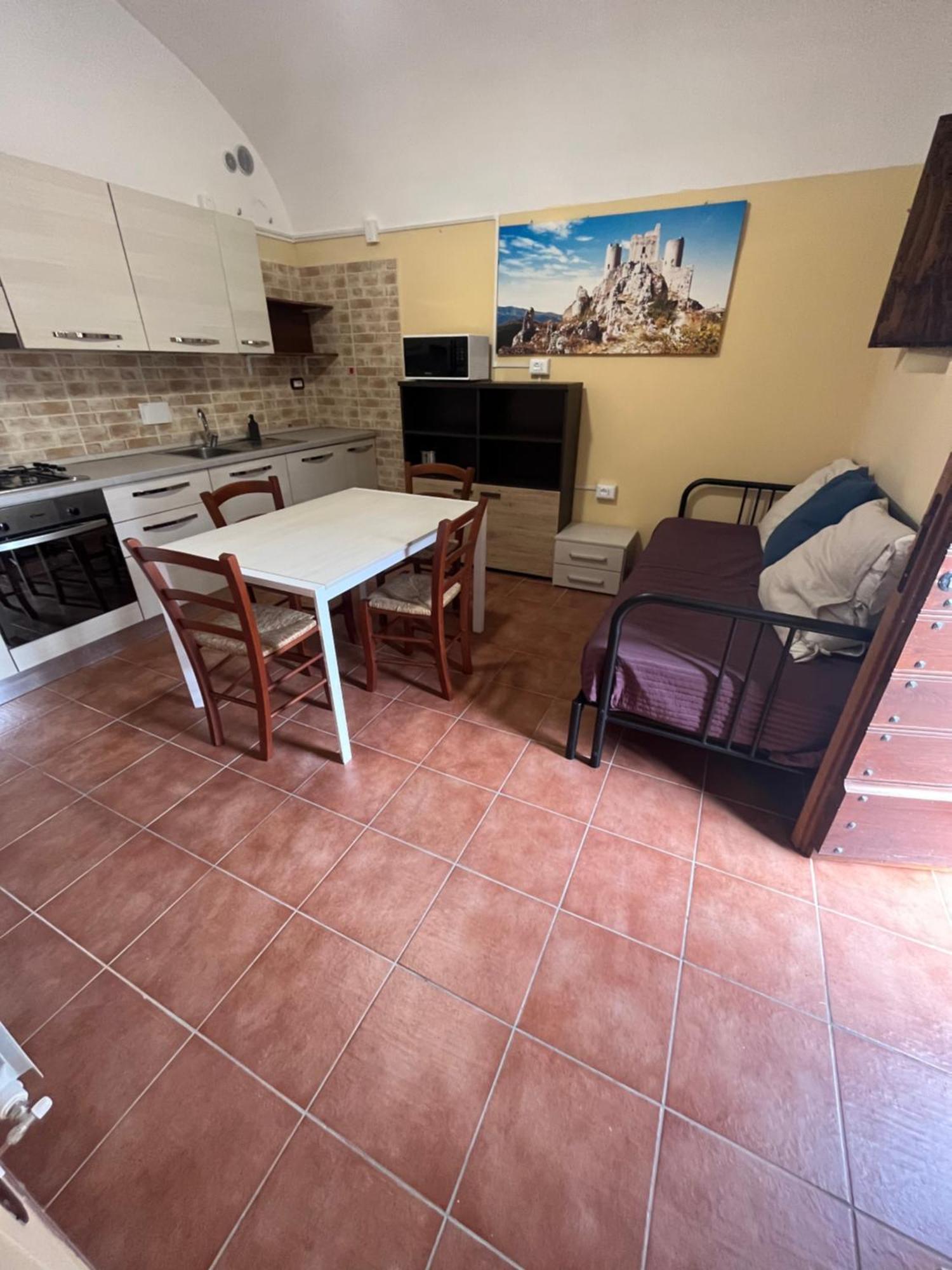 Da Sciuri Case Vacanza Barisciano Bagian luar foto